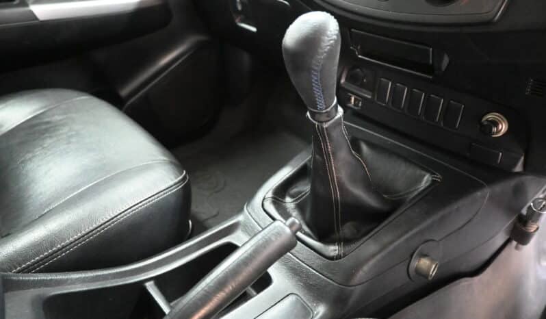 TOYOTA HILUX 3.0D-4D E/C LEGEND 45 full