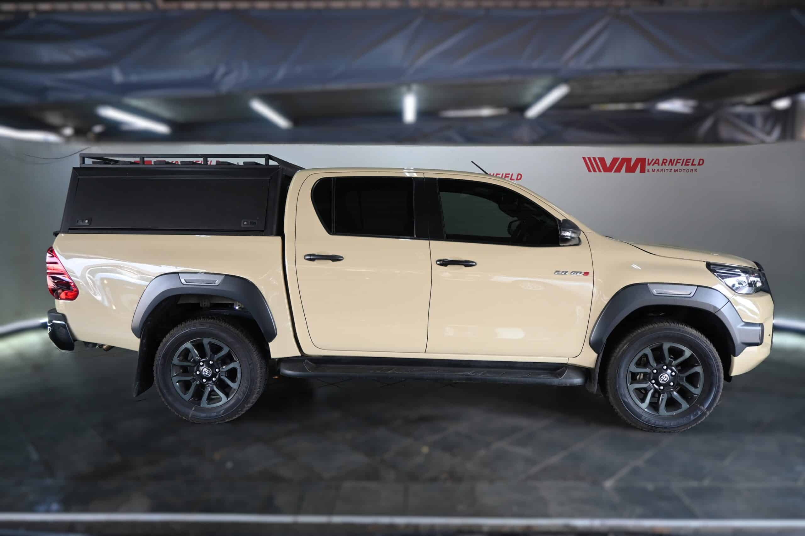 TOYOTA HILUX 2.8GD-6 LEGEND 4X4 A/T D/C