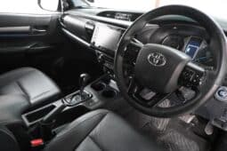 TOYOTA HILUX 2.8GD-6 LEGEND 4X4 A/T D/C full