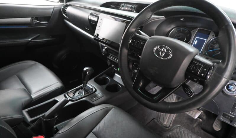 TOYOTA HILUX 2.8GD-6 LEGEND 4X4 A/T D/C full