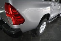 TOYOTA HILUX 2.8GD-6 A/T D/C full
