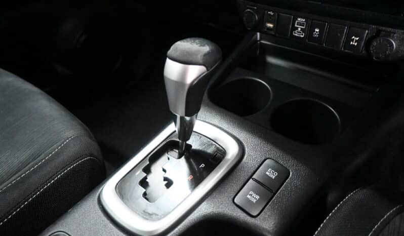 TOYOTA HILUX 2.8GD-6 A/T D/C full