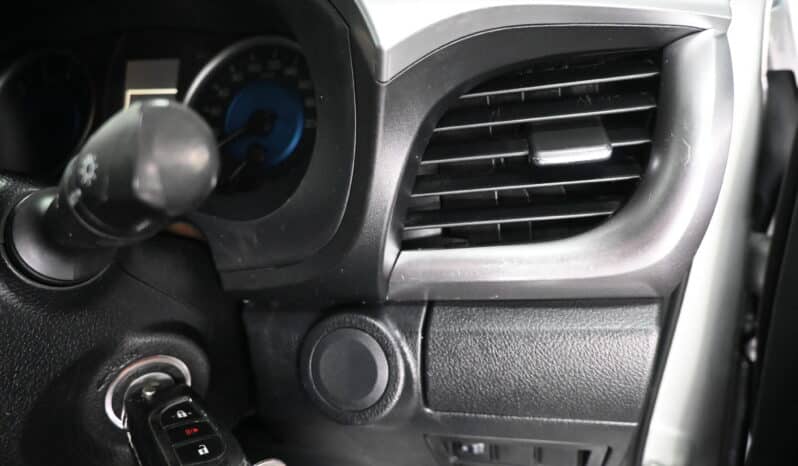 TOYOTA HILUX 2.8GD-6 A/T D/C full
