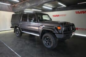 TOYOTA LAND CRUISER 79 2.8GD-6 D/C A/T