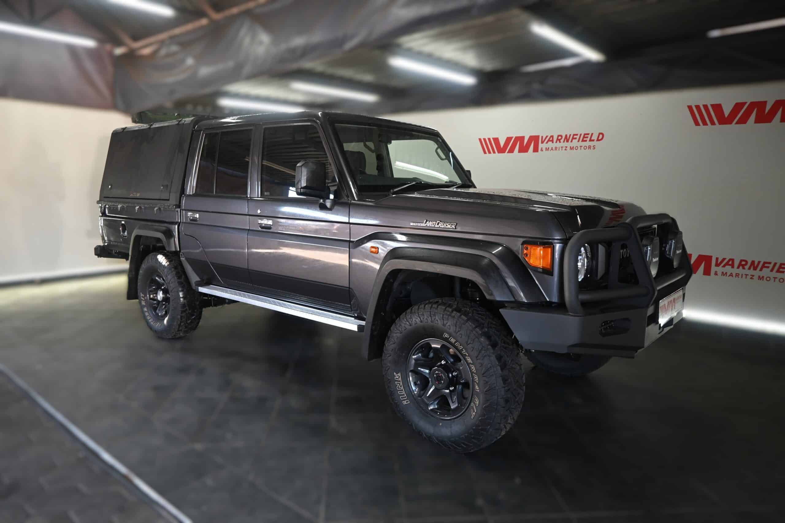 TOYOTA LAND CRUISER 79 2.8GD-6 D/C A/T