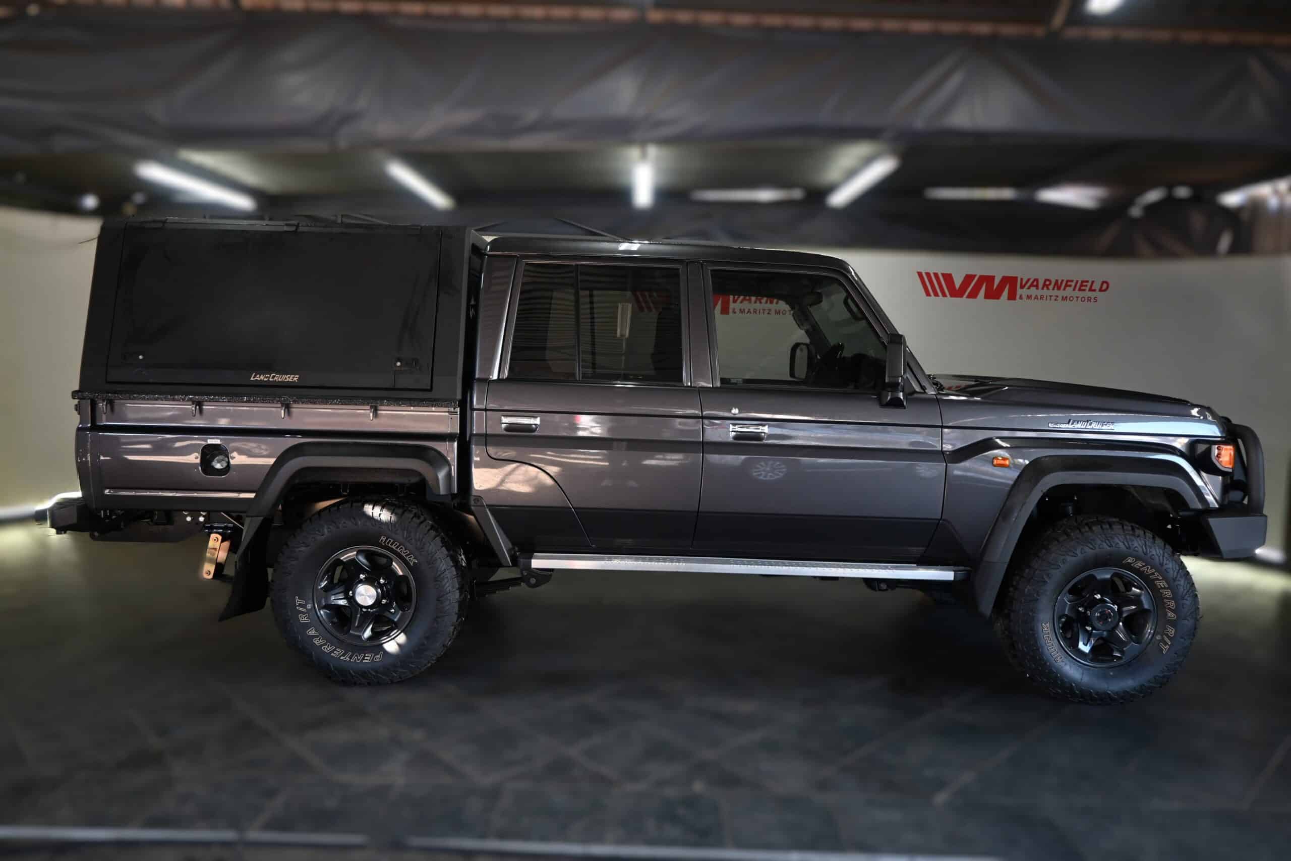 TOYOTA LAND CRUISER 79 2.8GD-6 D/C A/T