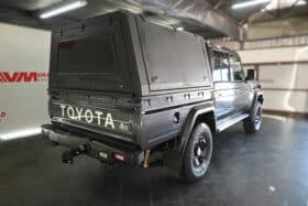 TOYOTA LAND CRUISER 79 2.8GD-6 D/C A/T