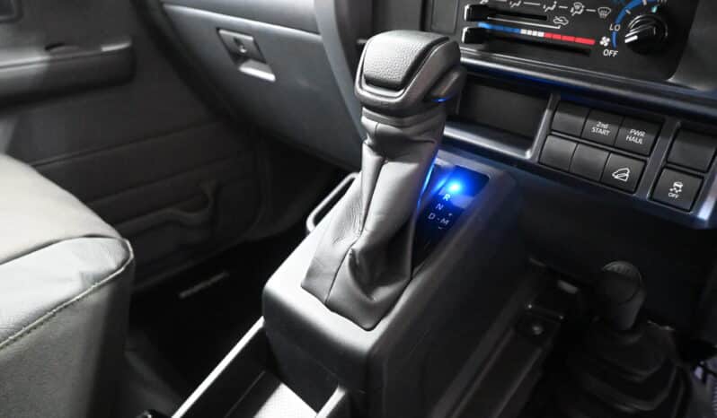 TOYOTA LAND CRUISER 79 2.8GD-6 D/C A/T full