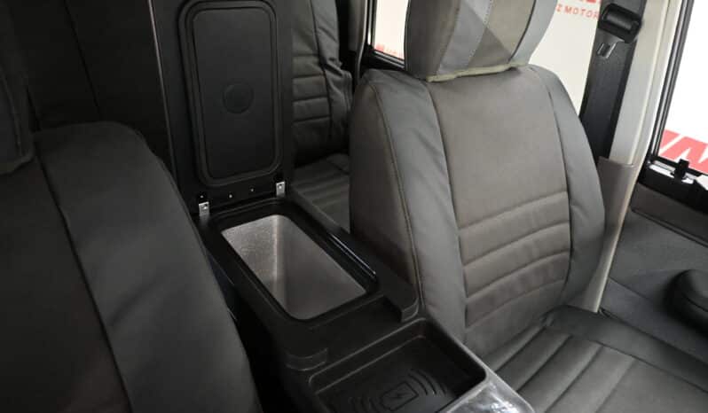 TOYOTA LAND CRUISER 79 2.8GD-6 D/C A/T full