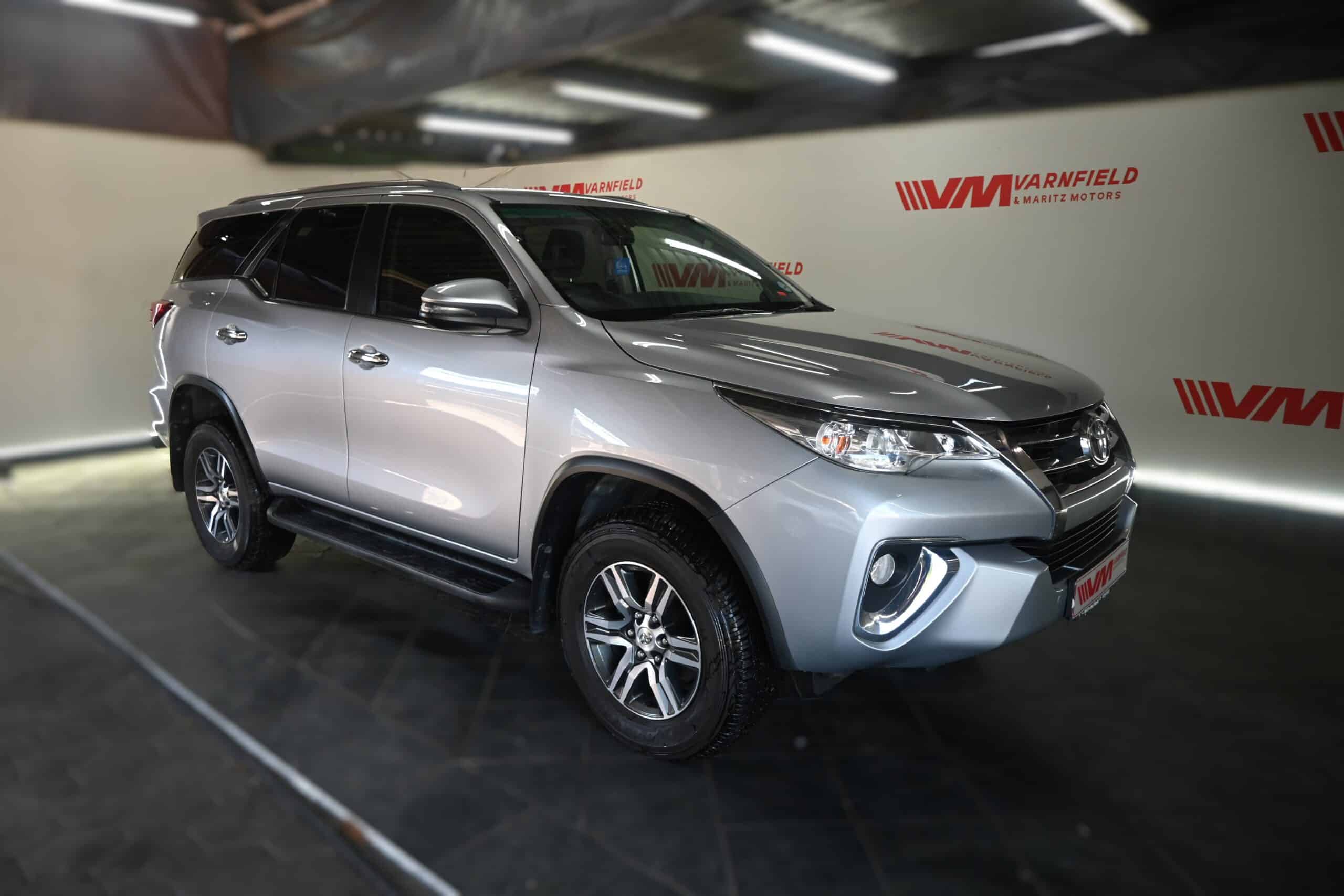 TOYOTA FORTUNER 2.4GD-6 RB A/T