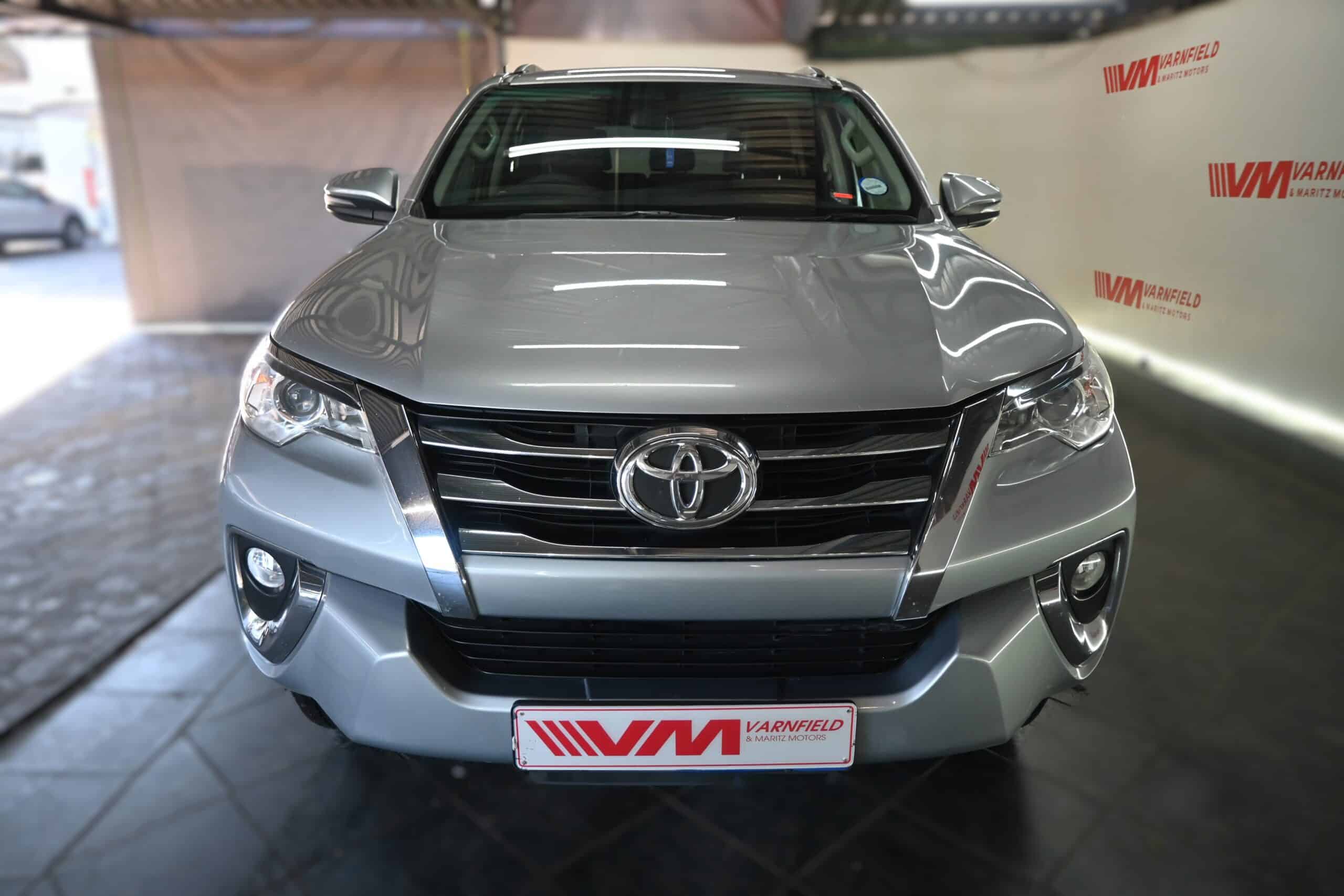 TOYOTA FORTUNER 2.4GD-6 RB A/T