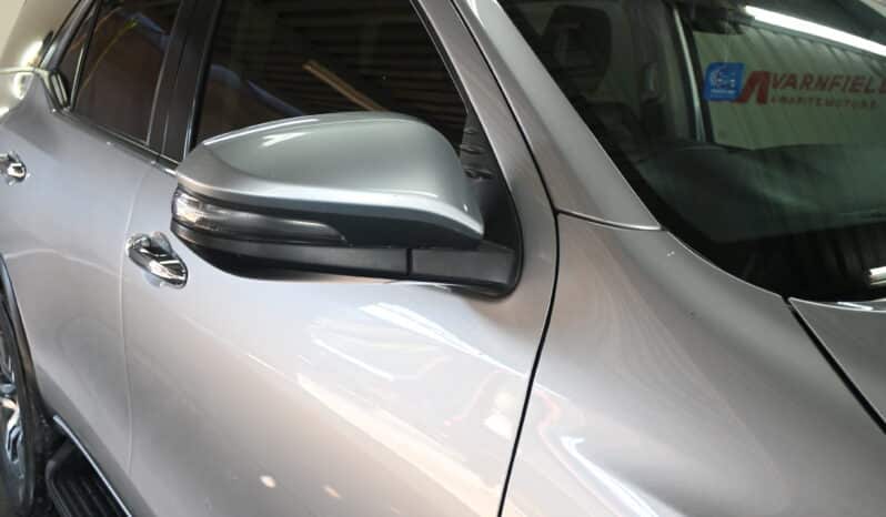 TOYOTA FORTUNER 2.4GD-6 RB A/T full
