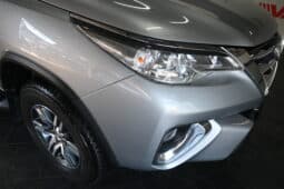 TOYOTA FORTUNER 2.4GD-6 RB A/T full