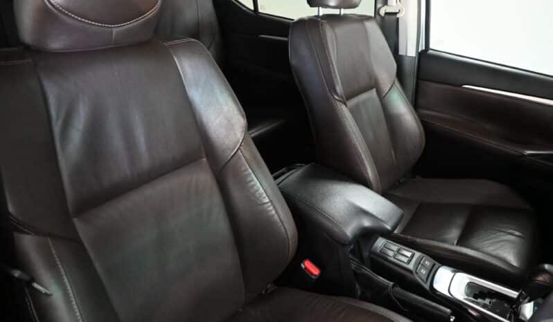 TOYOTA FORTUNER 2.4GD-6 RB A/T full