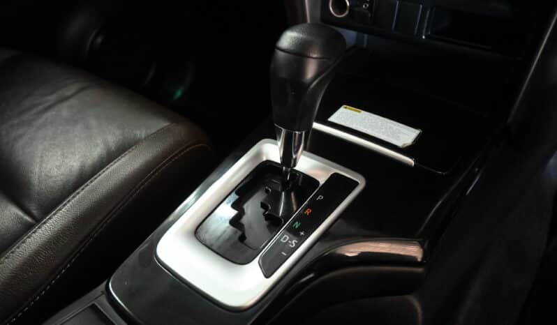 TOYOTA FORTUNER 2.4GD-6 RB A/T full