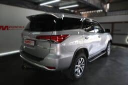 TOYOTA FORTUNER 2.8GD-6 4X4 A/T full