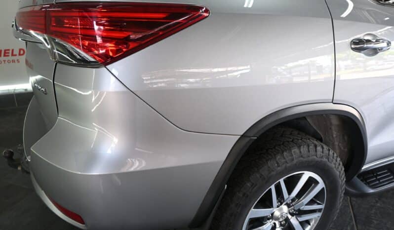 TOYOTA FORTUNER 2.8GD-6 4X4 A/T full