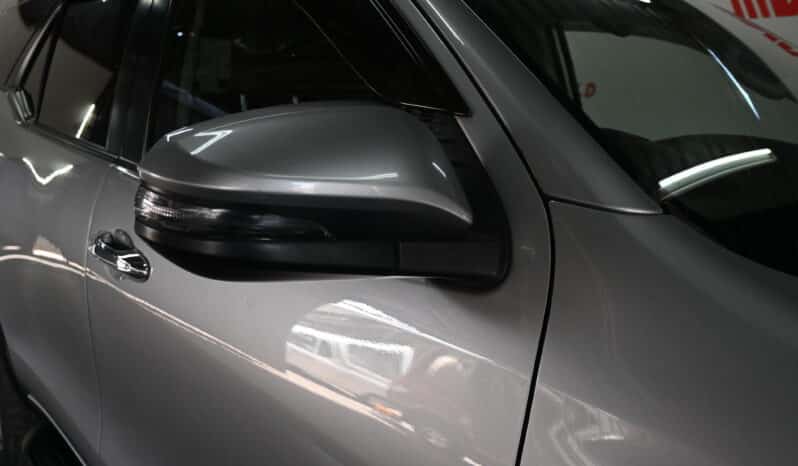 TOYOTA FORTUNER 2.8GD-6 4X4 A/T full