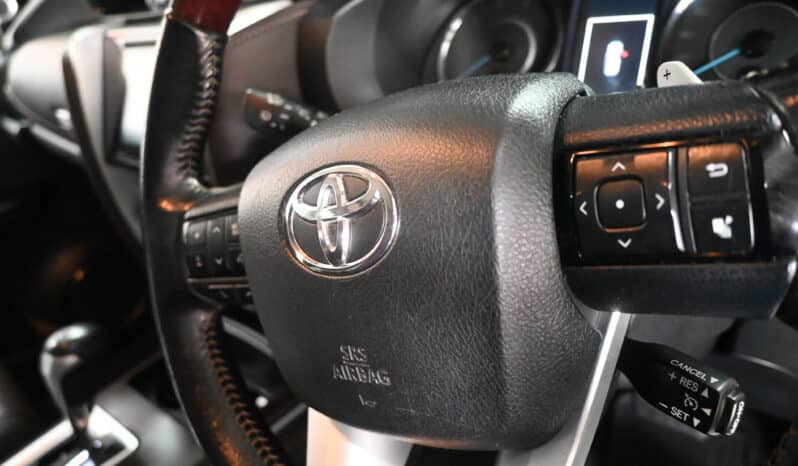 TOYOTA FORTUNER 2.8GD-6 4X4 A/T full