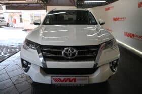 TOYOTA FORTUNER 2.4GD-6 RB A/T 4X4
