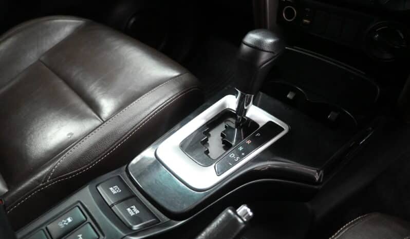 TOYOTA FORTUNER 2.4GD-6 RB A/T 4X4 full