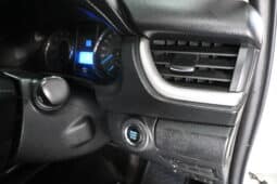 TOYOTA FORTUNER 2.4GD-6 RB A/T 4X4 full