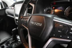 ISUZU MU-X 3.0 A/T full