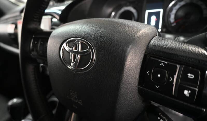 TOYOTA HILUX 2.8GD-6 4X4 A/T D/C full