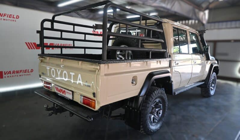 TOYOTA LAND CRUISER 79 4.5D P/U D/C full