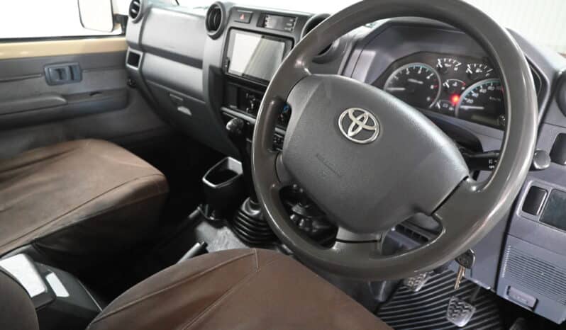 TOYOTA LAND CRUISER 79 4.5D P/U D/C full