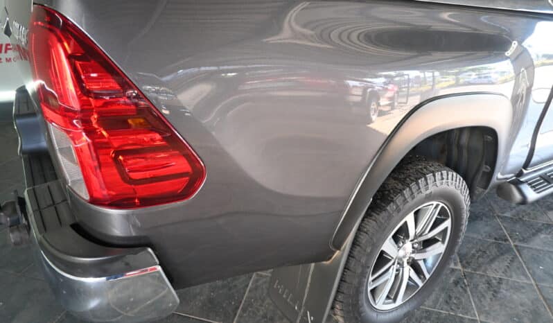 TOYOTA HILUX 2.8GD-6 RB RAIDER E/C full
