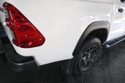 TOYOTA HILUX 2.8GD-6 RB RAIDER A/T D/C DAKAR full
