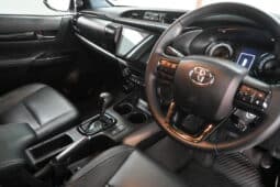 TOYOTA HILUX 2.8GD-6 RB RAIDER A/T D/C DAKAR full
