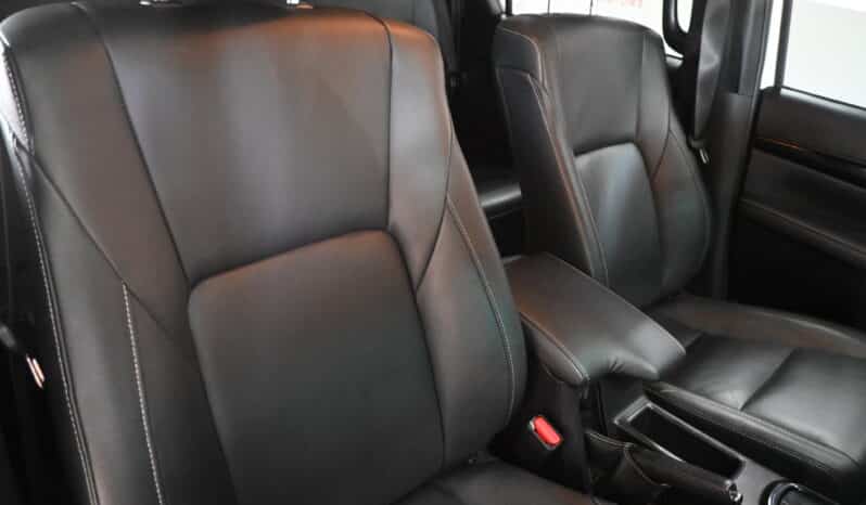 TOYOTA HILUX 2.8GD-6 RB RAIDER A/T D/C DAKAR full