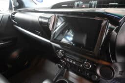 TOYOTA HILUX 2.8GD-6 RB RAIDER A/T D/C DAKAR full