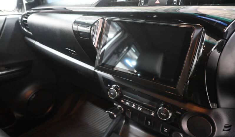 TOYOTA HILUX 2.8GD-6 RB RAIDER A/T D/C DAKAR full