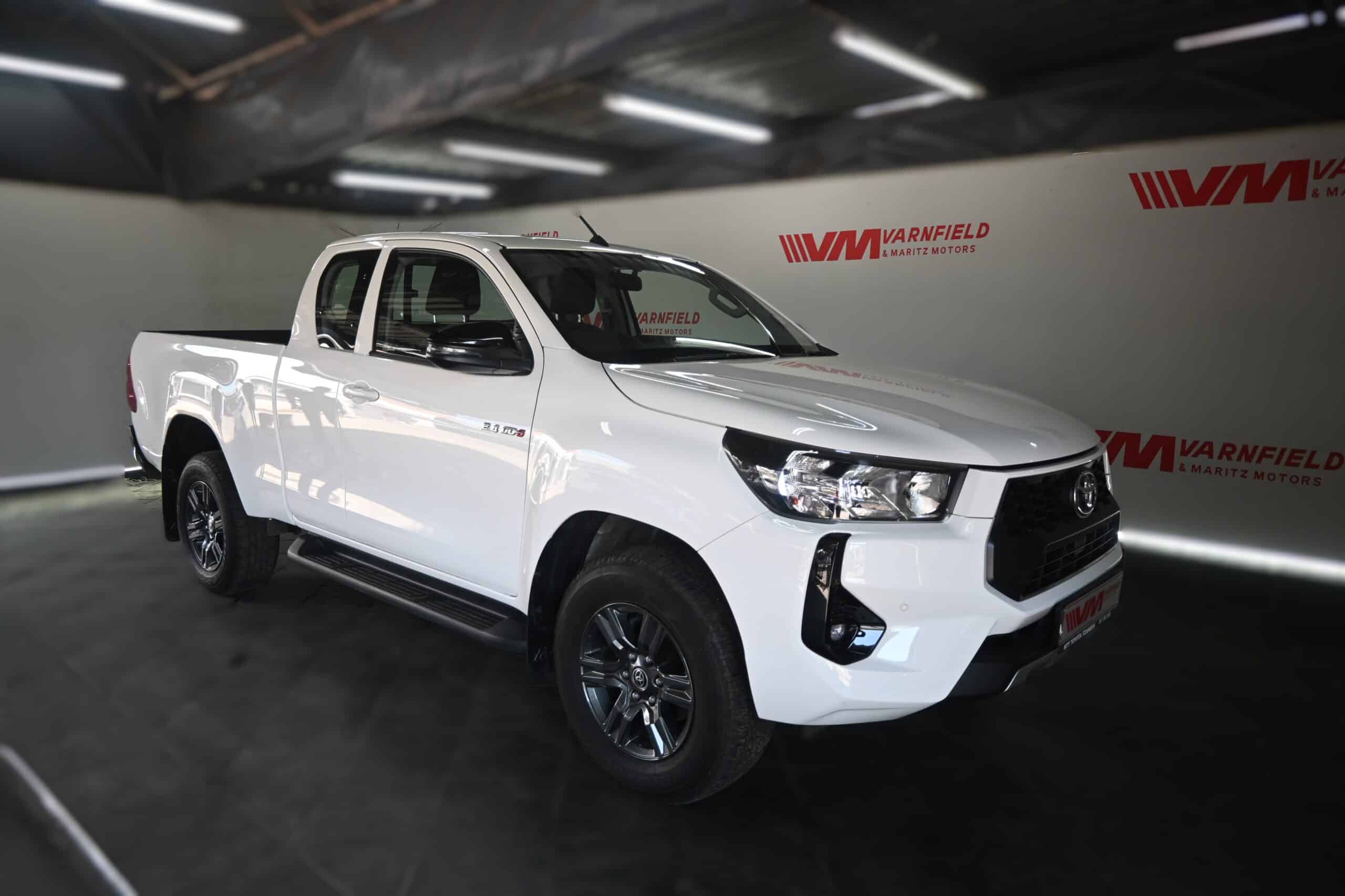 TOYOTA HILUX 2.4GD-6 RB RAIDER E/C A/T