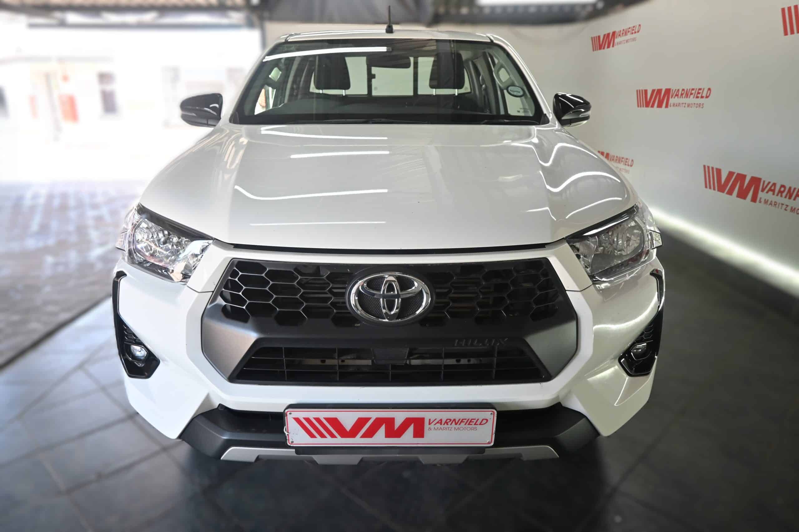 TOYOTA HILUX 2.4GD-6 RB RAIDER E/C A/T