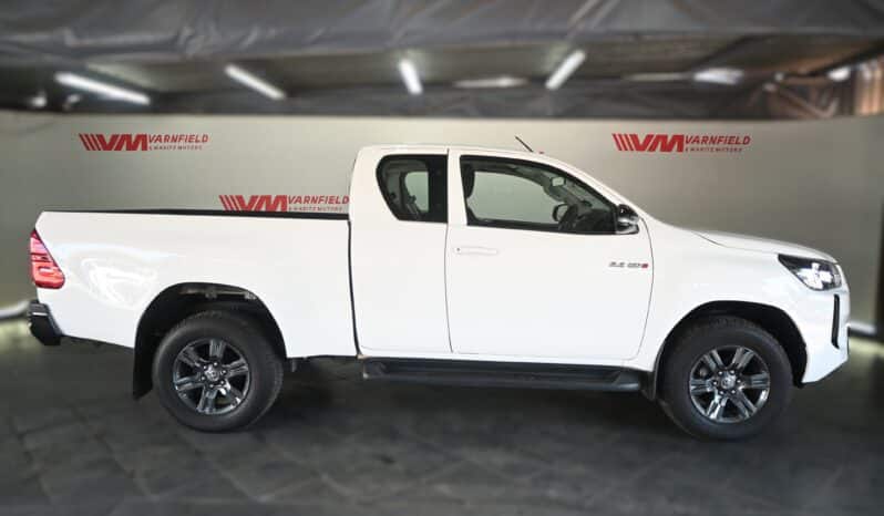 TOYOTA HILUX 2.4GD-6 RB RAIDER E/C A/T full