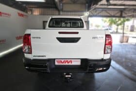 TOYOTA HILUX 2.4GD-6 RB RAIDER E/C A/T