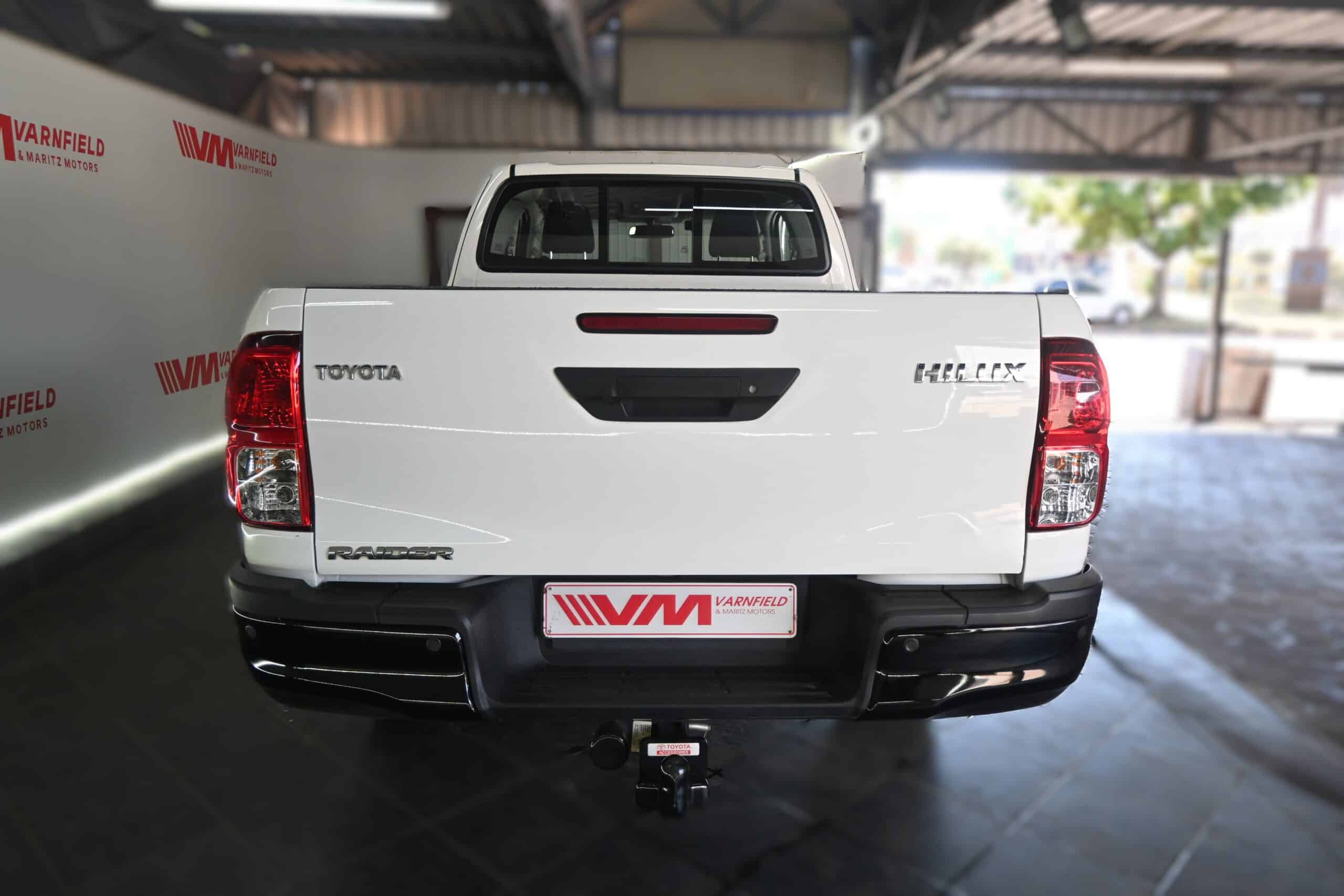 TOYOTA HILUX 2.4GD-6 RB RAIDER E/C A/T