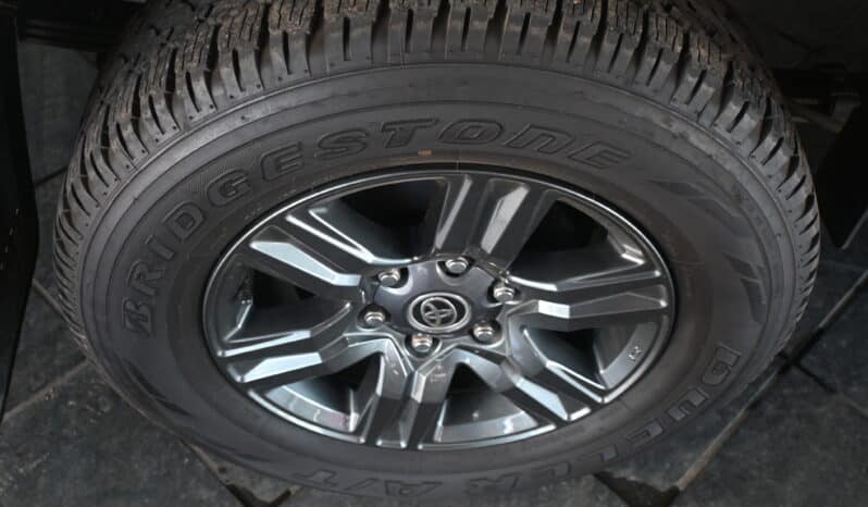 TOYOTA HILUX 2.4GD-6 RB RAIDER E/C A/T full
