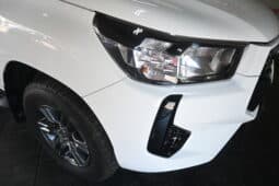 TOYOTA HILUX 2.4GD-6 RB RAIDER E/C A/T full