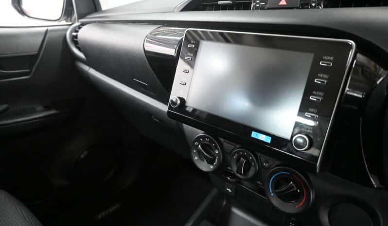 TOYOTA HILUX 2.4GD-6 RB RAIDER E/C A/T full