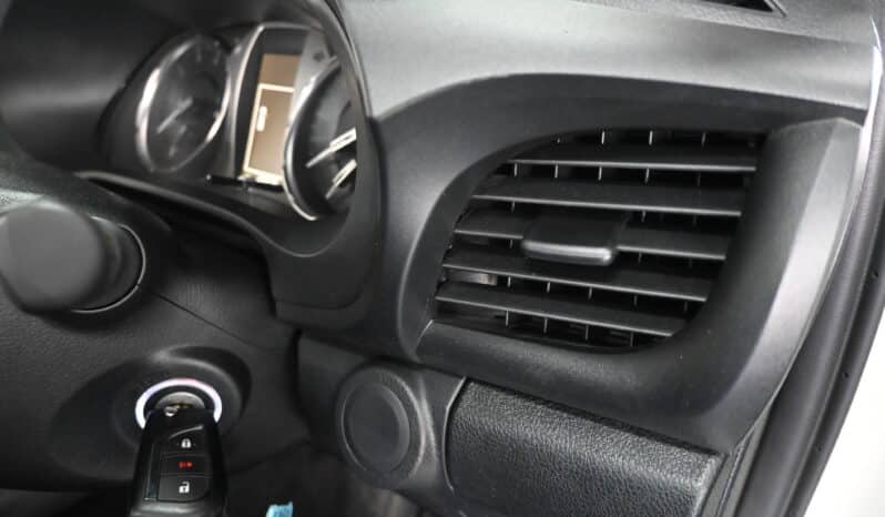 TOYOTA HILUX 2.4GD-6 RB RAIDER E/C A/T full