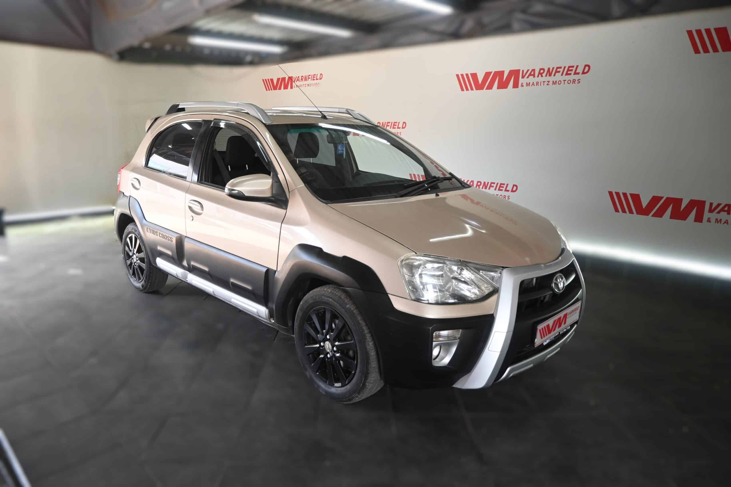 TOYOTA ETIOS CROSS 1.5 XS