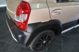 TOYOTA ETIOS CROSS 1.5 XS full