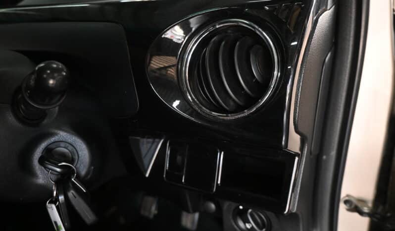 TOYOTA ETIOS CROSS 1.5 XS full