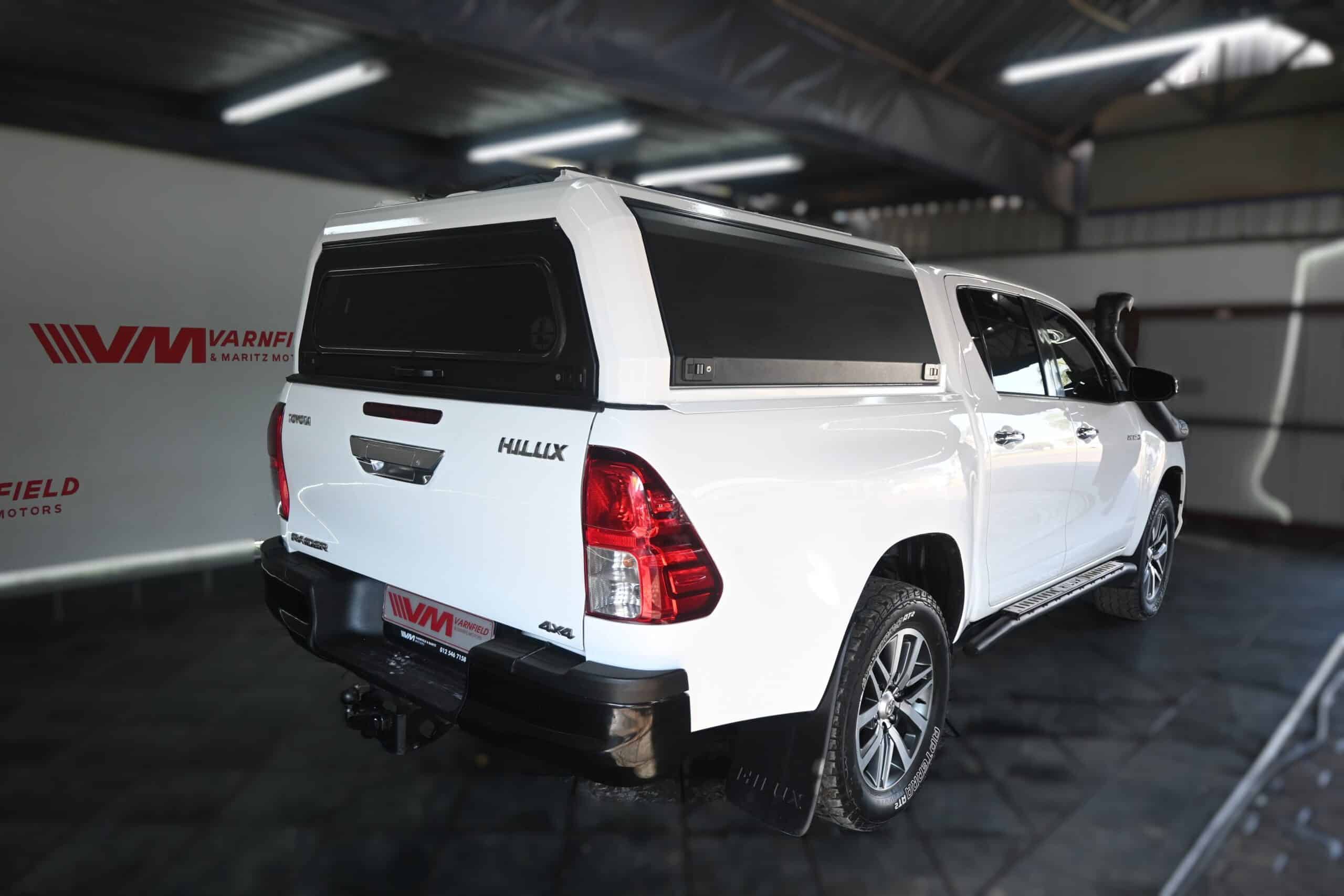 TOYOTA HILUX 2.8GD-6 4X4 A/T D/C