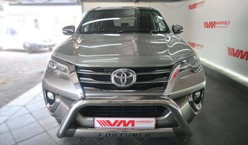 TOYOTA FORTUNER 2.8GD-6 A/T full